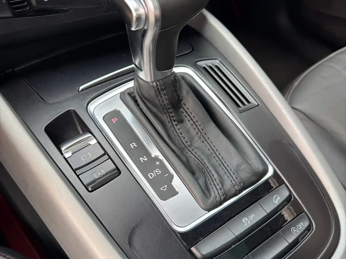 Photo 8 - Audi Q5