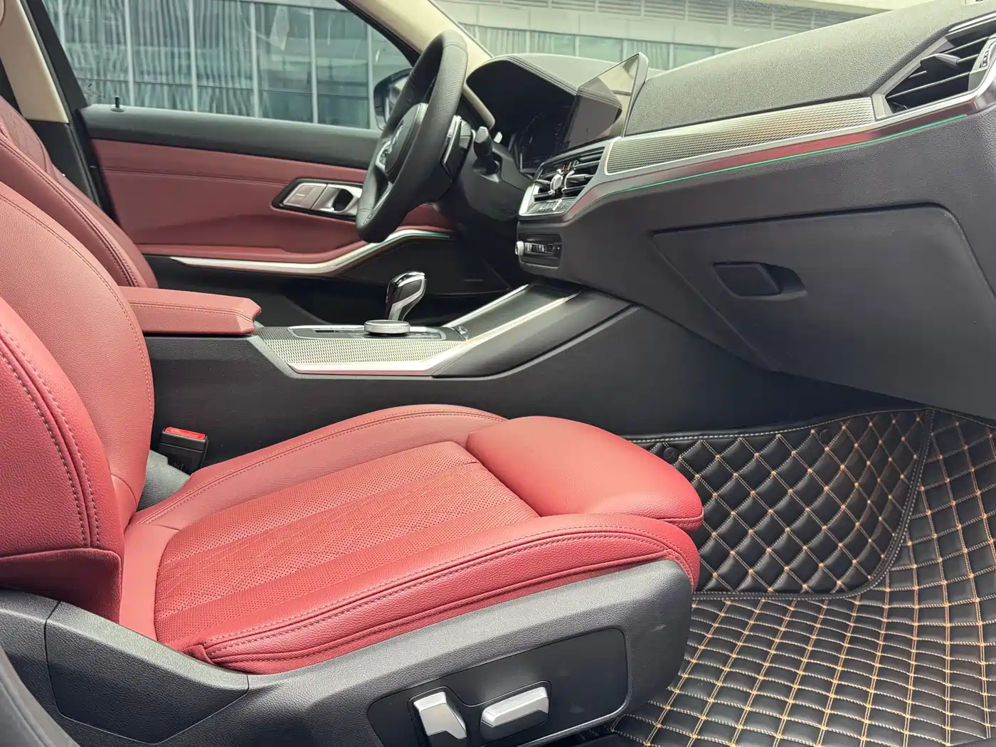BMW 3 Series 2022 325Li M Sport Shadow Edition фото 12
