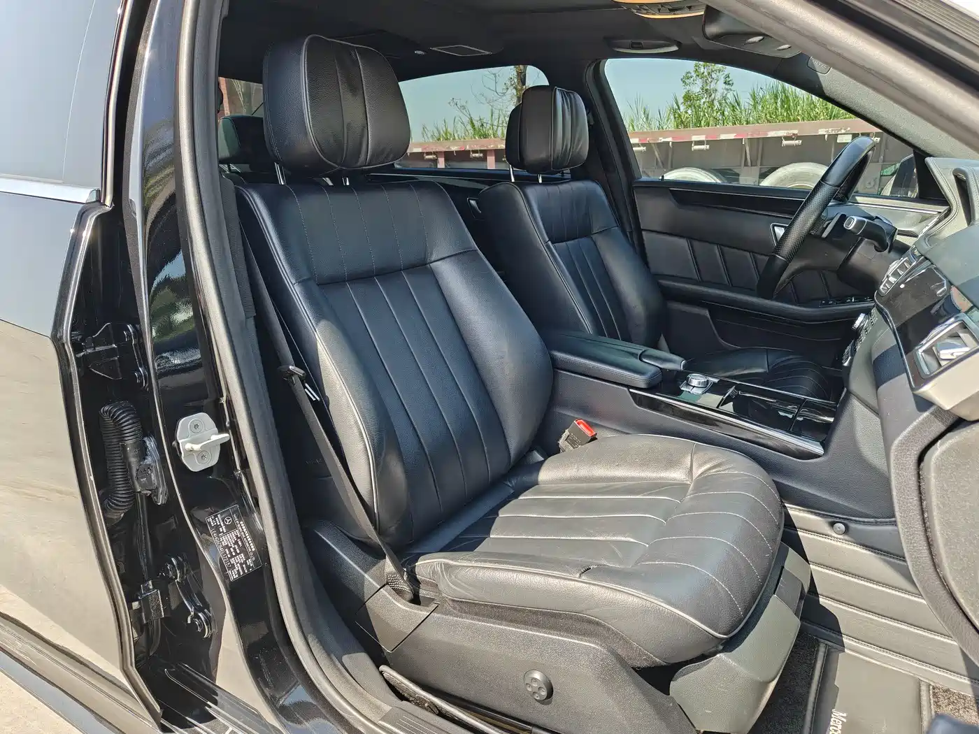 Mercedes-Benz E-Class 2015 E 320 L фото 23