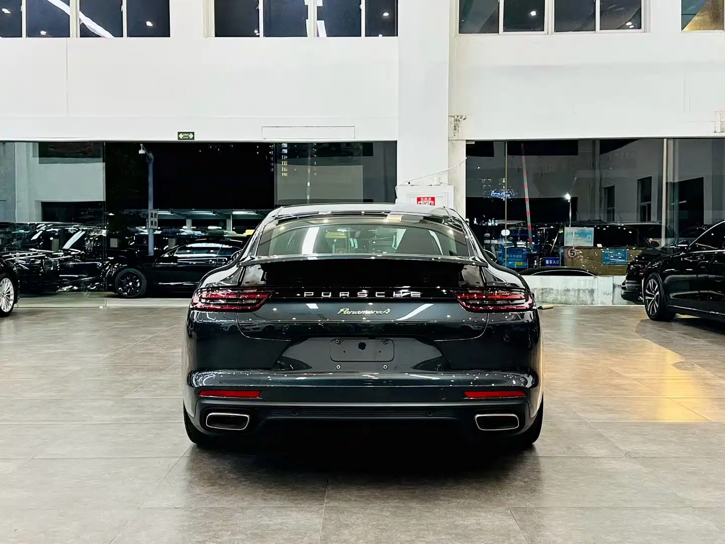 صورة 5 - Porsche Panamera New Energy