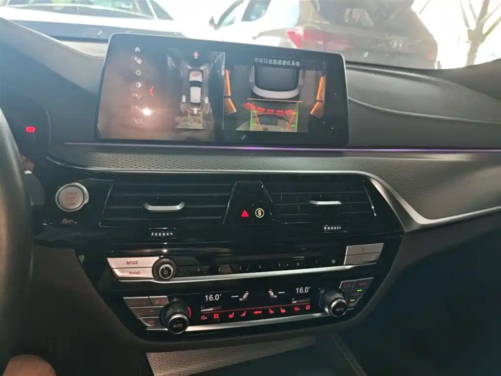 BMW 6 Series GT 2019 630i M Sport Grand Tourer Edition фото 13