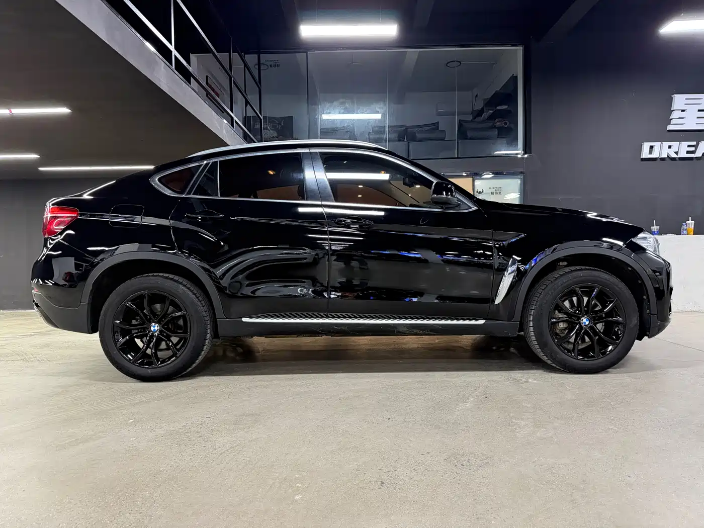 BMW X6 2015 xDrive28i фото 10