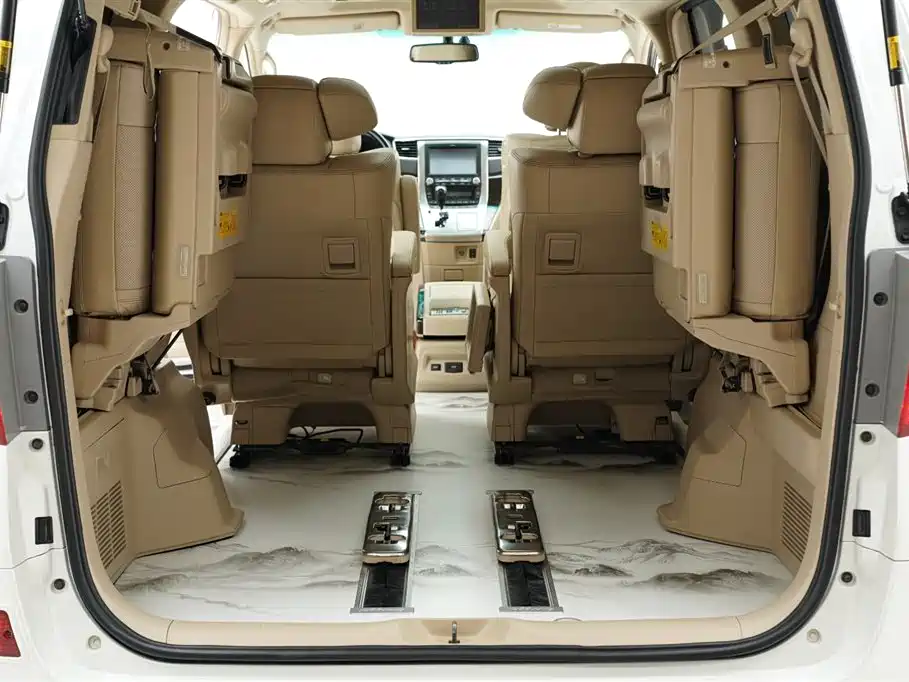 Toyota Alphard 2012 3.5L Luxury Edition фото 20