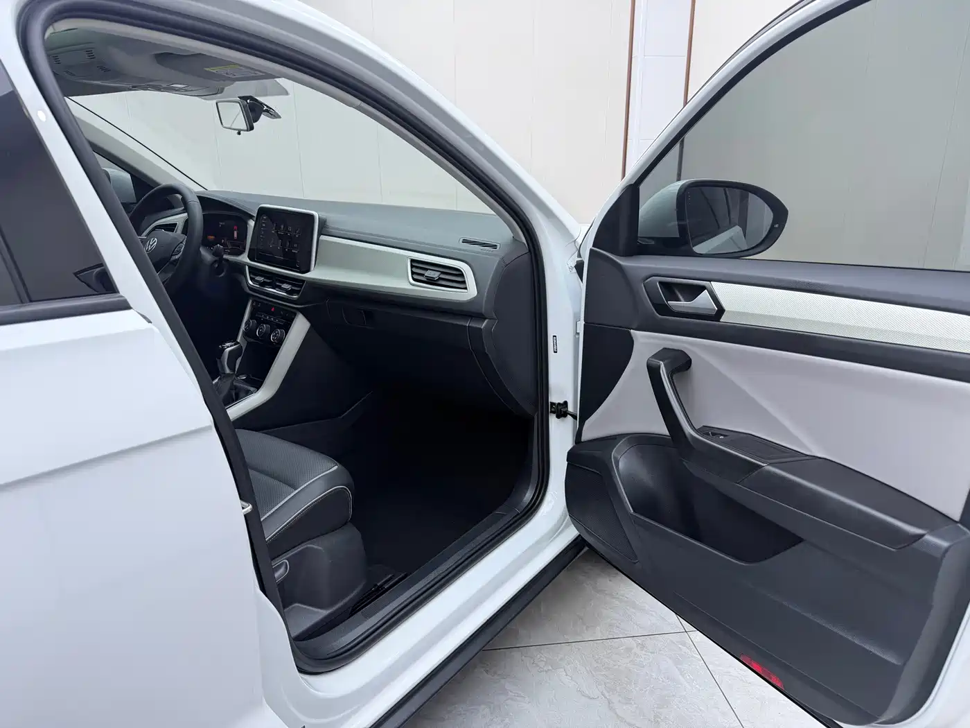 Volkswagen T-ROC 2023 2023 280TSI DSG 2WD Time Edition