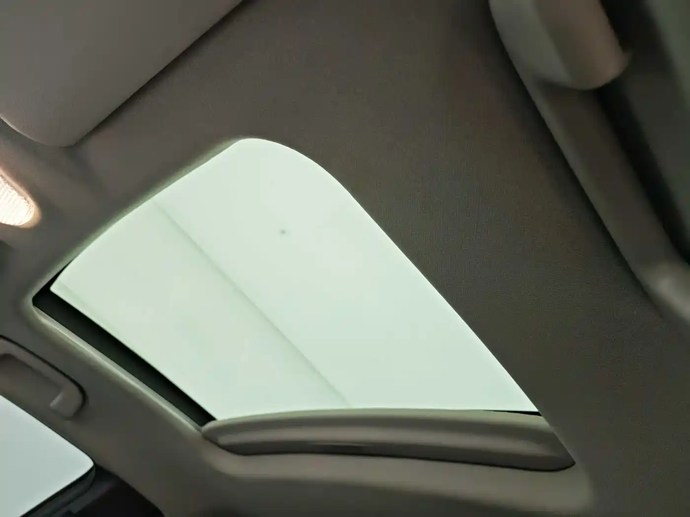 Toyota C-HR 2021 2.0L Comfort Edition фото 13
