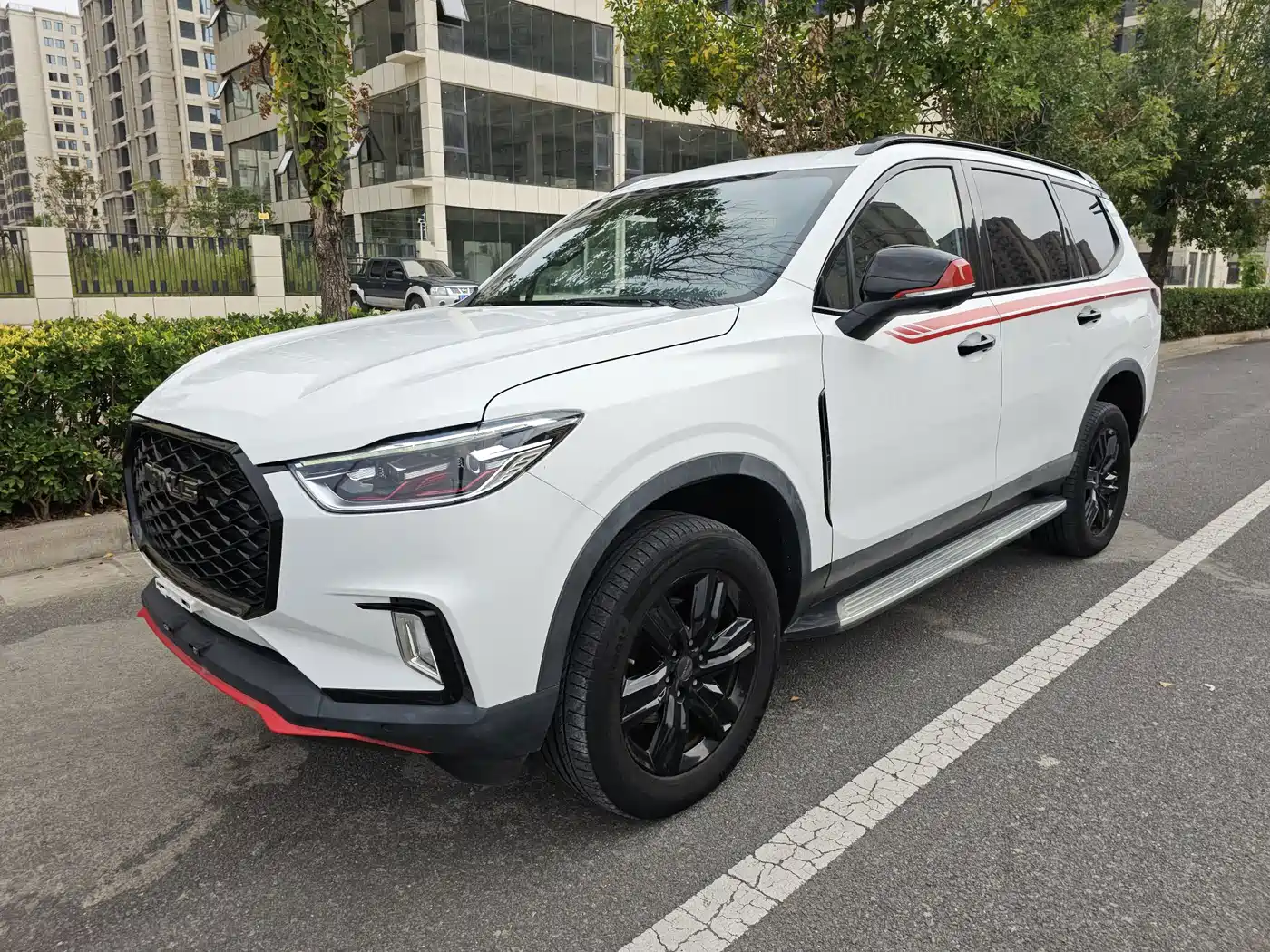 Maxus D90 Pro 2022 2021 2.0T Diesel 4WD Lop Nur Edition 7-Seater