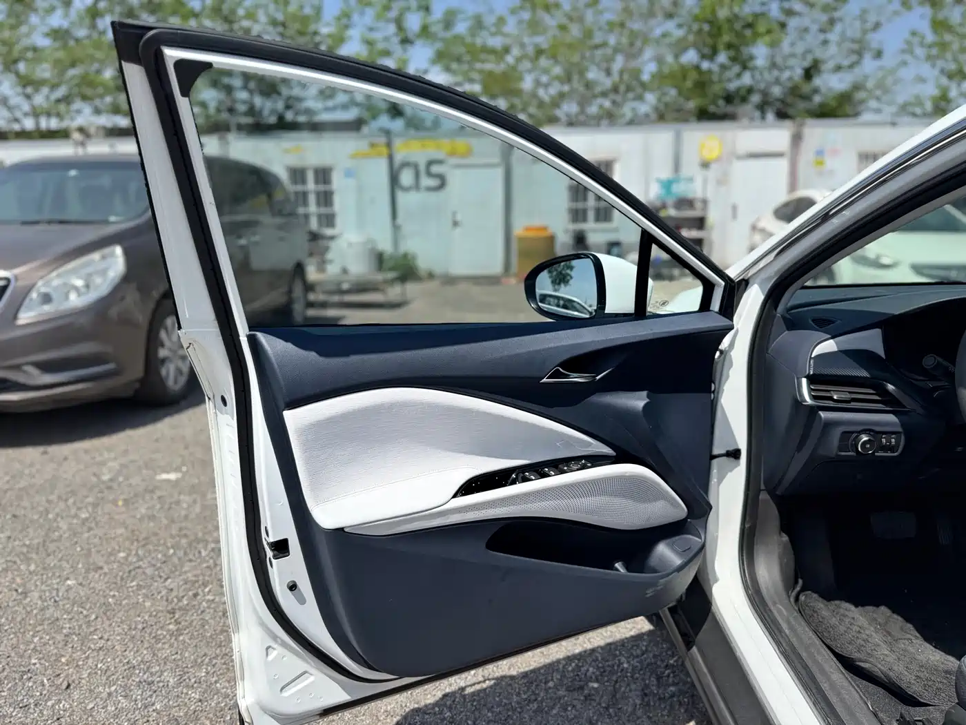 Buick Velite 6 2019 Connected Smart Edition фото 35