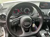 Photo 7 - Audi Q2L