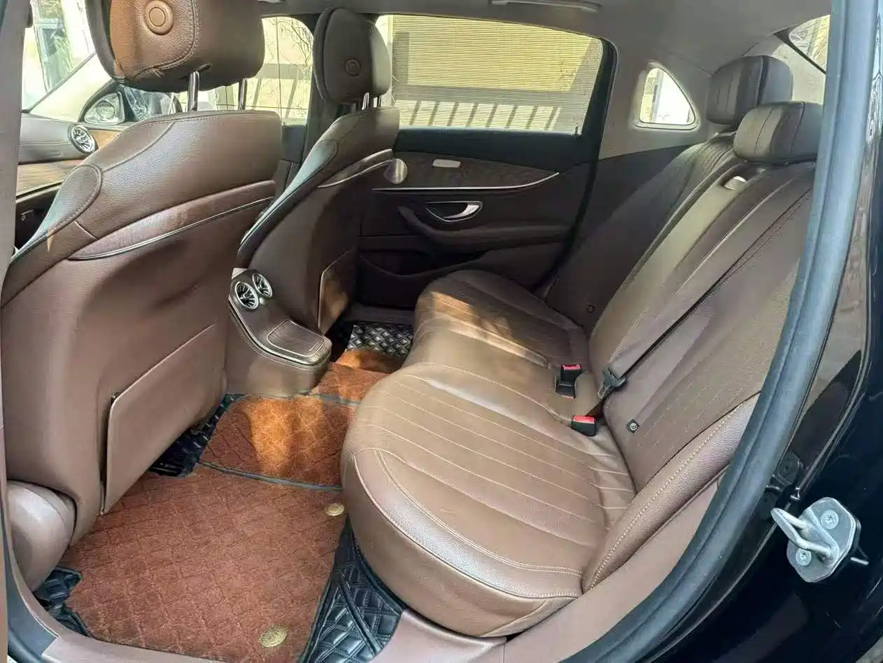 Mercedes-Benz E-Class 2021 E 260 L Sport фото 6
