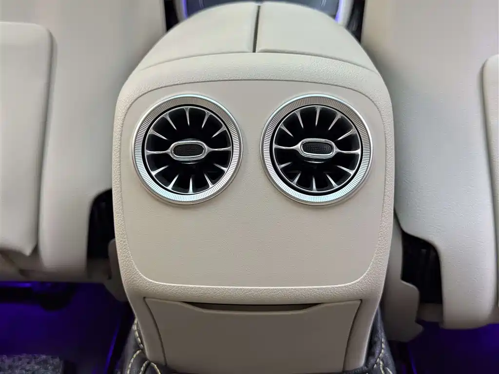 Фото 8 - Mercedes-Benz E-Class (Import)