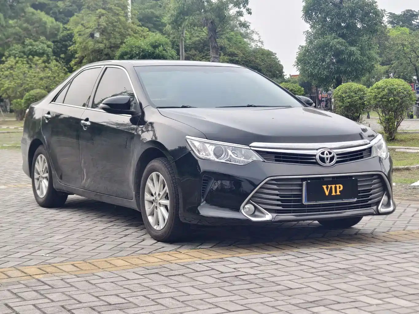 Toyota Camry 2015 2.0G Leading Edition фото 3