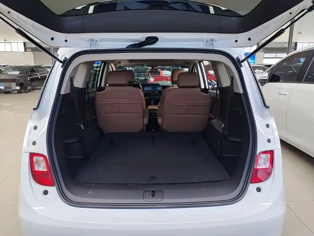 Buick GL6 2023 2021 323T Mild Hybrid Connected Luxury