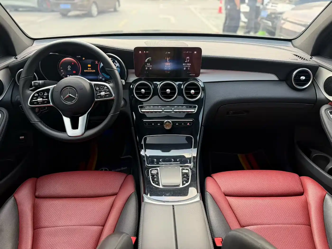 Mercedes-Benz GLC Coupe 2021 GLC 260 4MATIC Coupe SUV фото 5