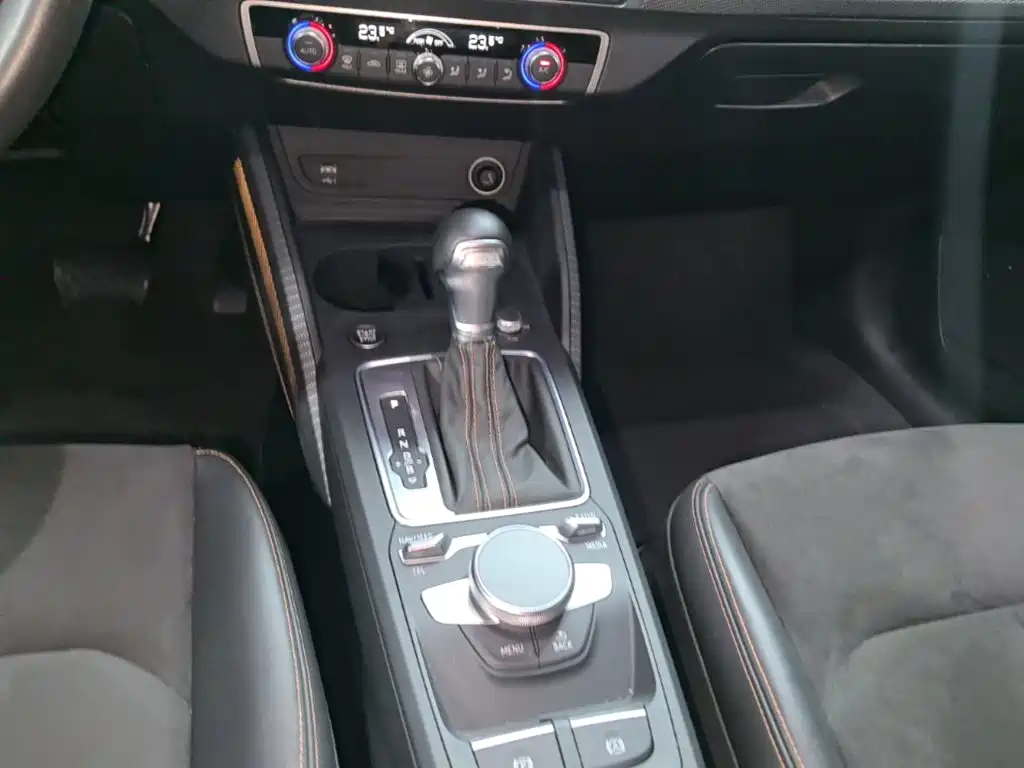 Audi Q2L e-tron 2022 2022 Q2L e-tron Pure Electric Intelligent