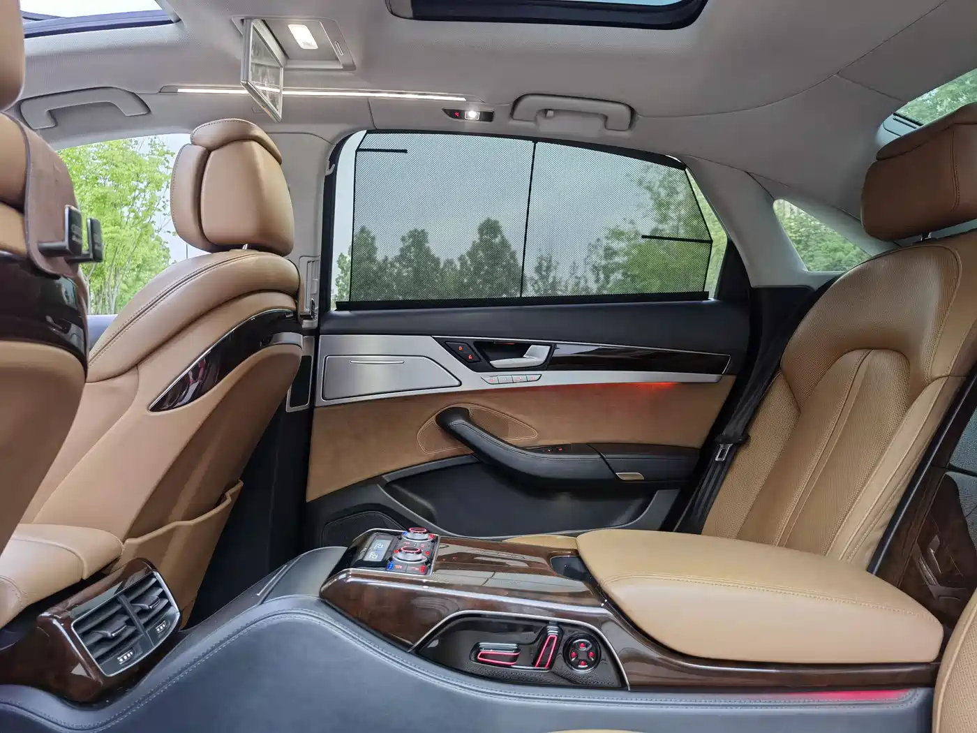 Audi A8 2014 A8L 45 TFSI quattro Luxury фото 19