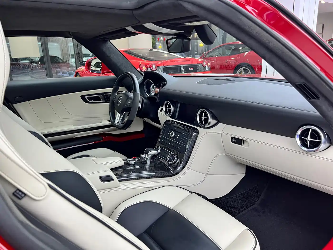 Mercedes-Benz SLS AMG 2011 SLS AMG фото 23