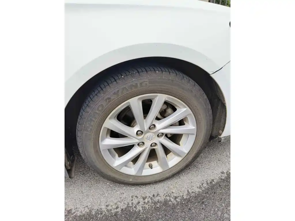 صورة 7 - Buick Verano