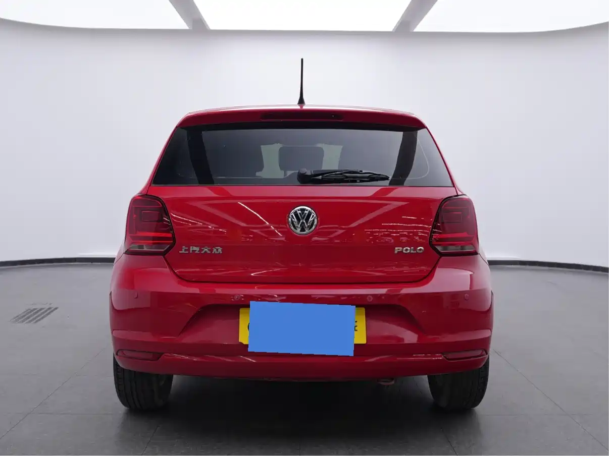 Volkswagen Polo 2016 1.4L Automatic Trend фото 5