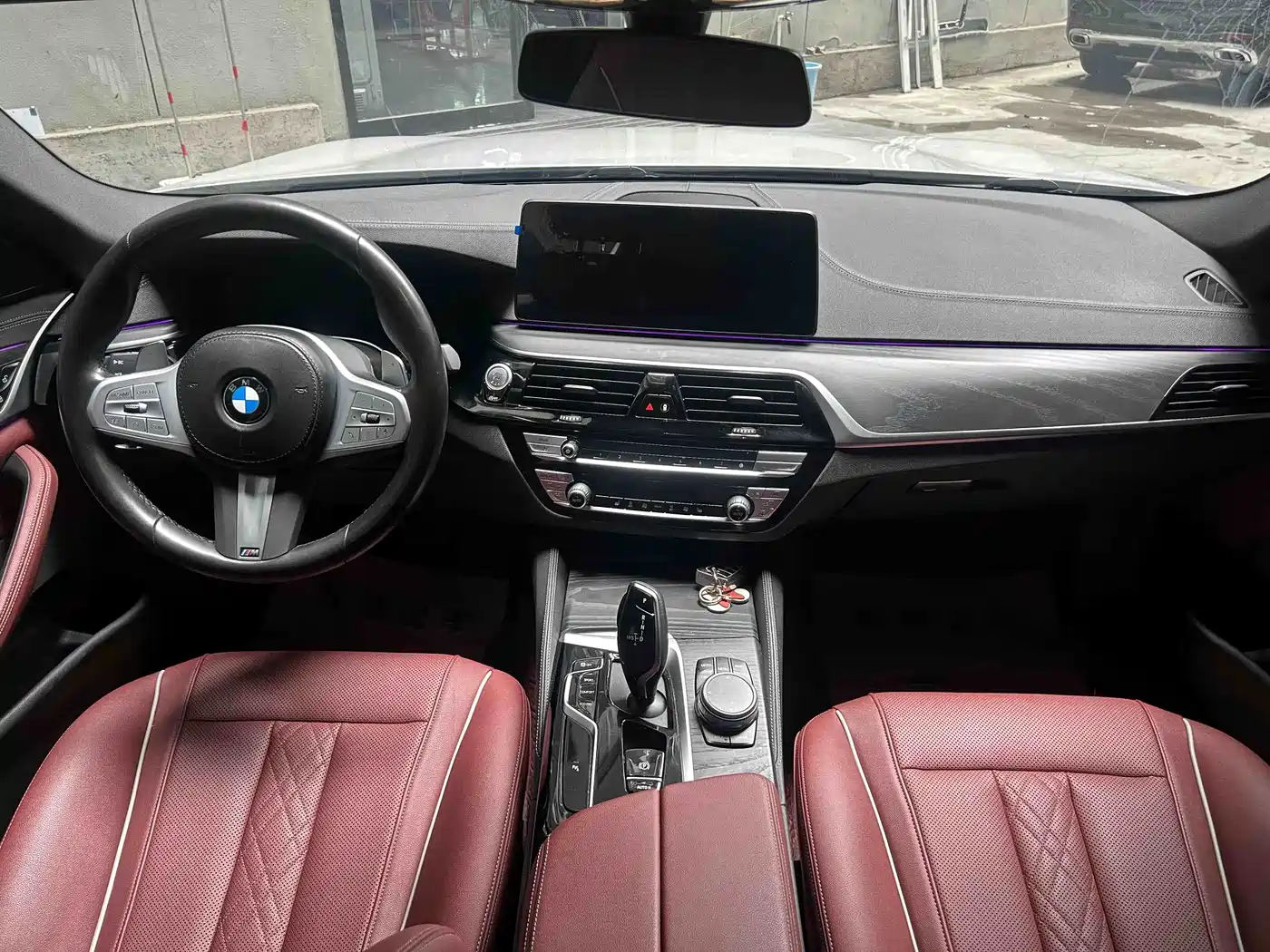 BMW 5 Series 2023 530Li Leading M Sport Package фото 11