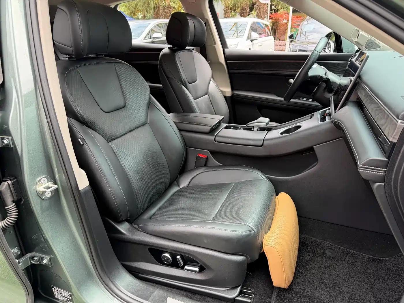 AITO Wenjie AITO M5 2022 Extended Range AWD Ultimate Edition фото 8