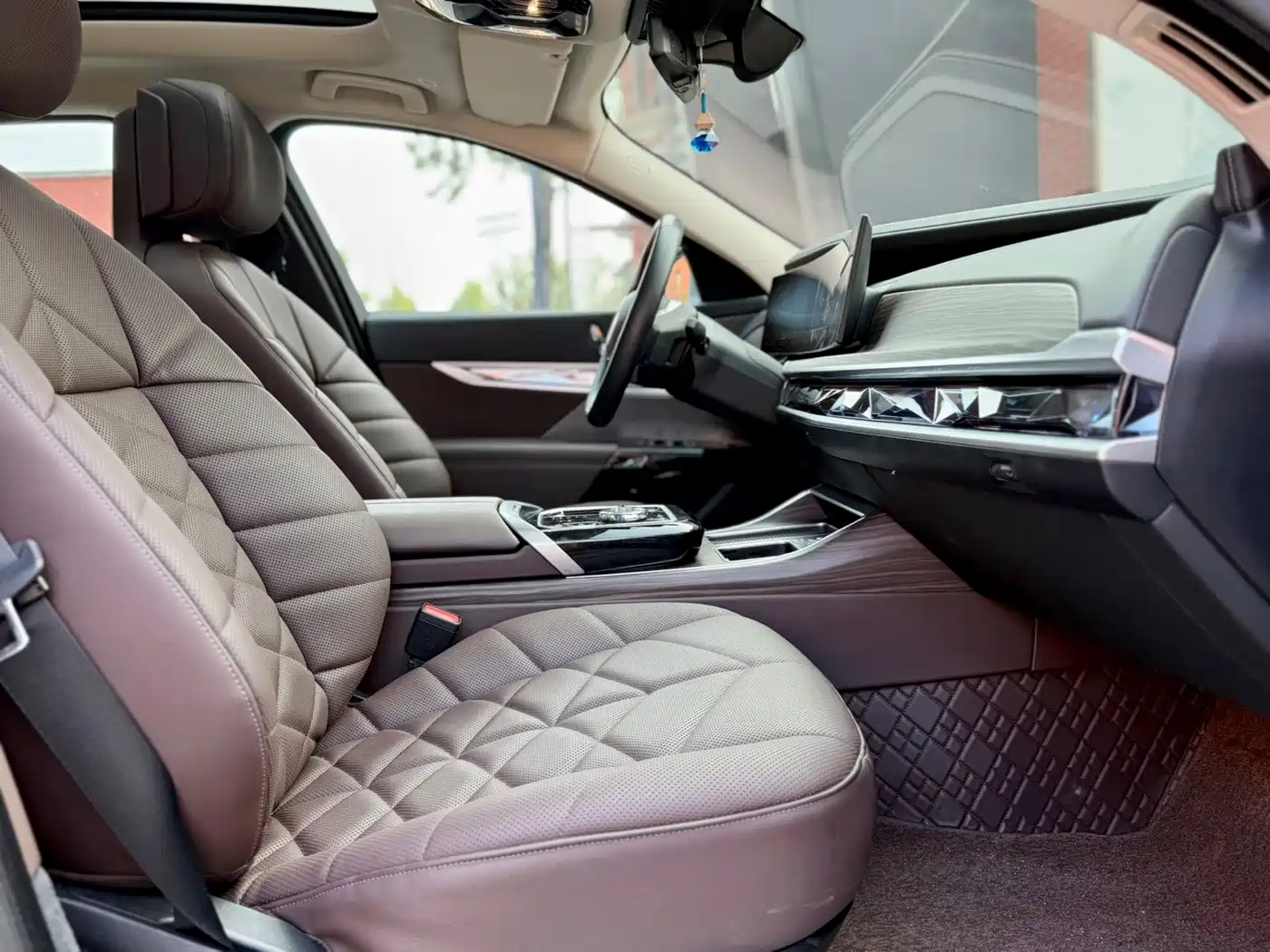 BMW i7 2024 2023 eDrive50L Leading Luxury Package