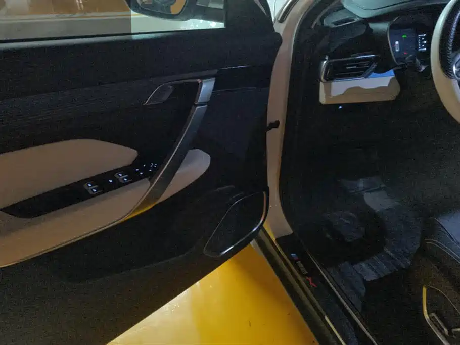 GEELY AUTOMOBILE BOYUE