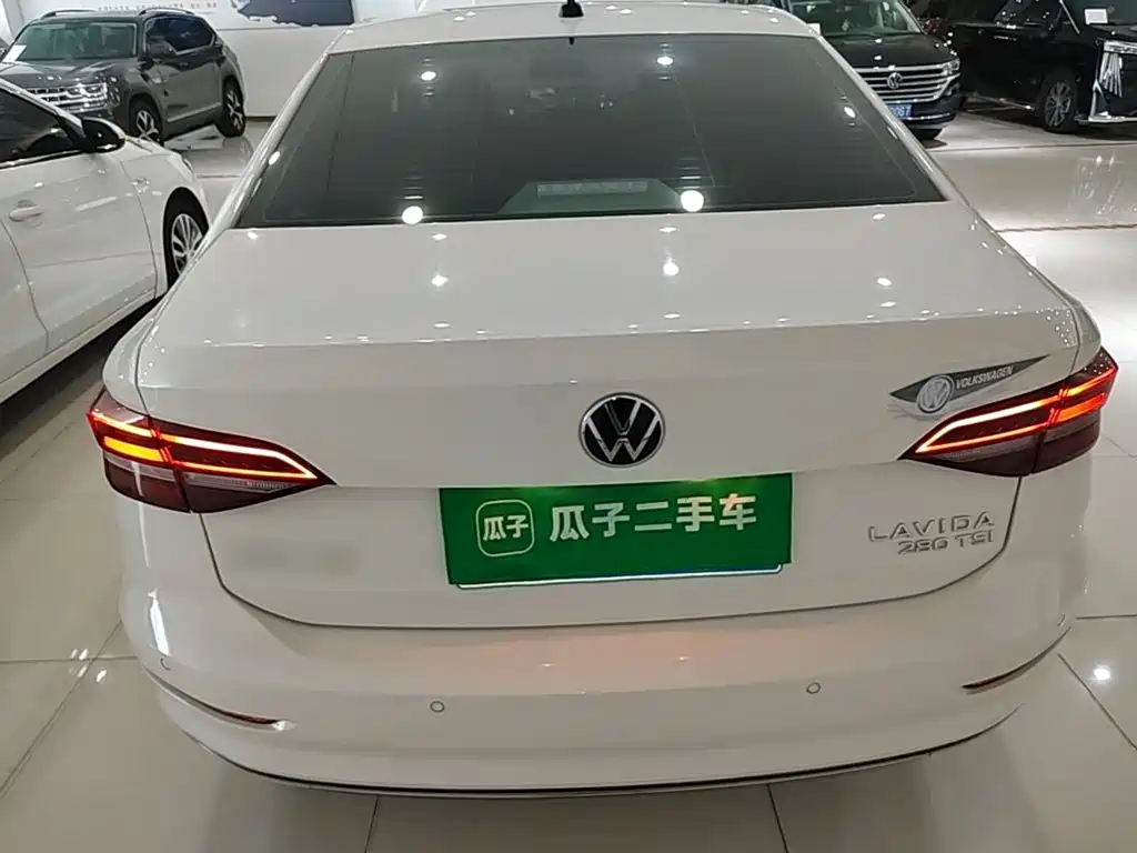 Volkswagen Lavida, миниатюра 6