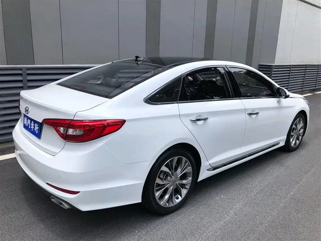Hyundai Sonata 2015 1.6T GLX Leading фото 13