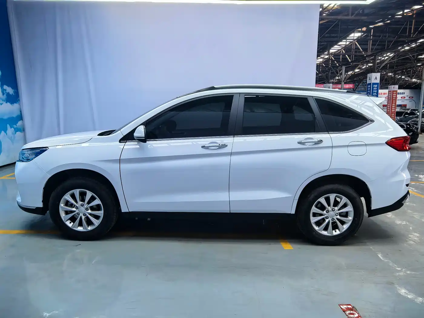 Haval M6 2023 PLUS 1.5T DCT Luxury Smart Connect фото 9