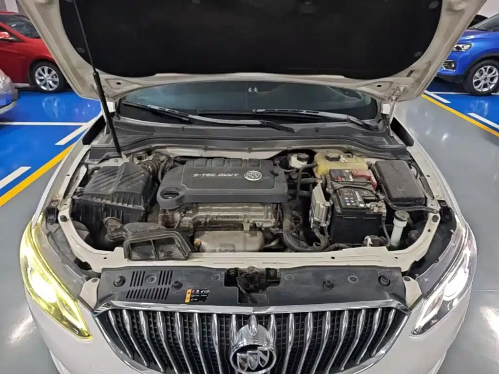 Фото 20 - Buick Excelle