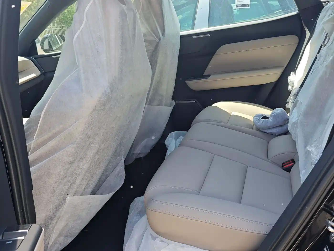 VOLVO XC70 PLUG-IN HYBRID