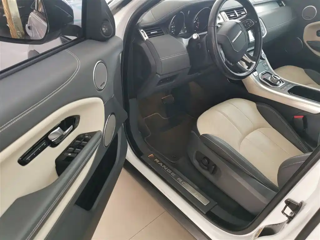 Land Rover Range Rover Evoque 2016 2.0T SE PLUS ZhiXiang фото 12