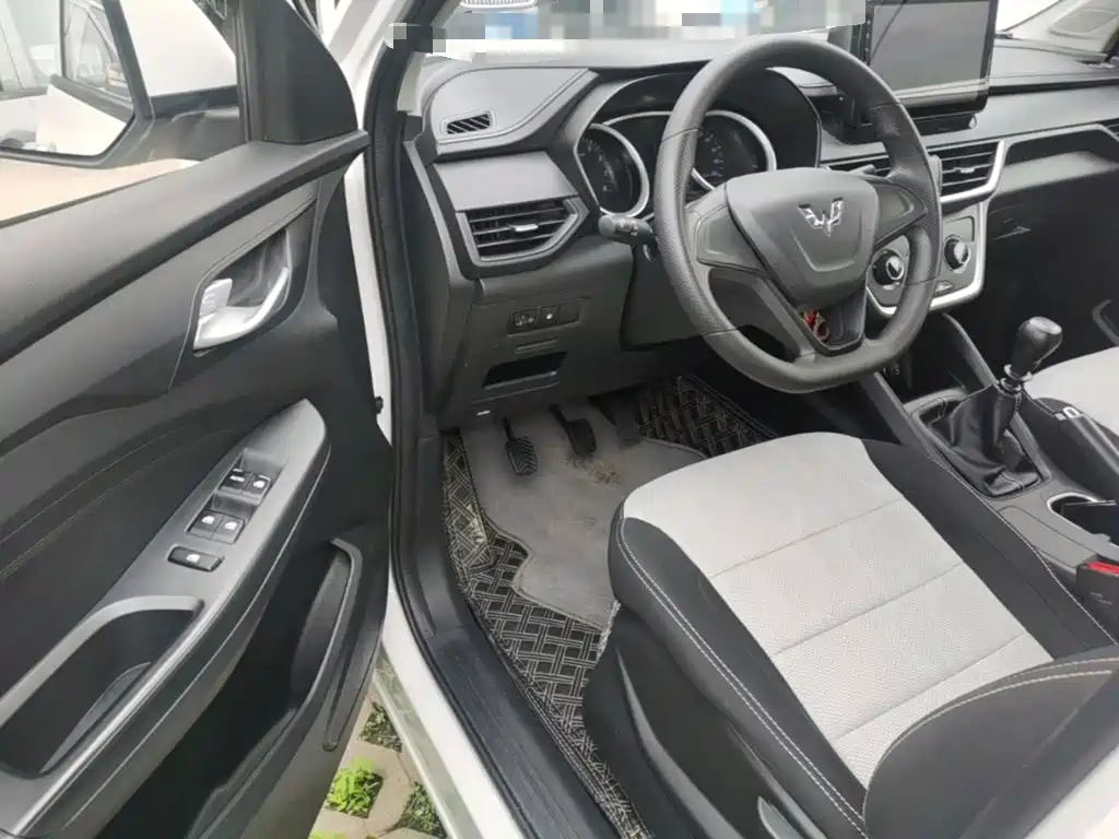 Wuling Motors Wuling Hongguang S3 2021 2019 1.5L Manual Standard Model China VI