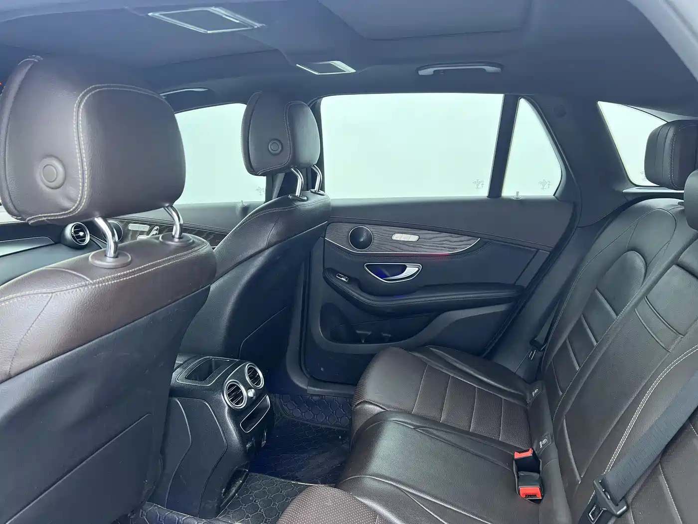Mercedes-Benz GLC 2020 GLC 300 L 4MATIC Dynamic фото 18
