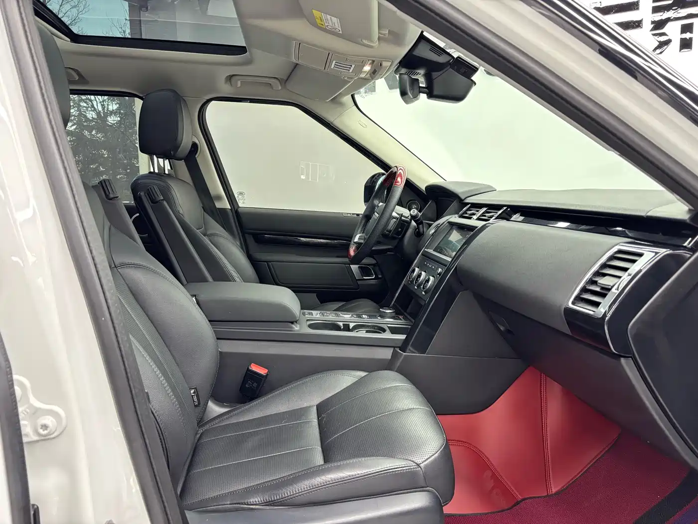 Land Rover Discovery 2020 2.0T SE фото 10