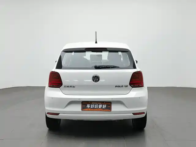 Volkswagen Polo 2014 1.6L Automatic Comfort Edition — фото 4