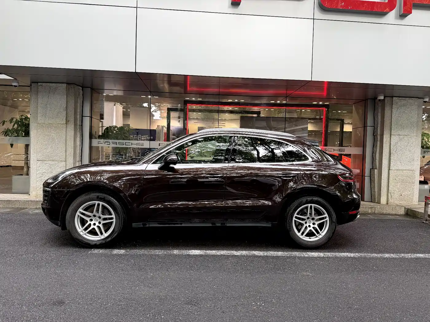 Porsche Macan 2017 Macan 2.0T фото 5