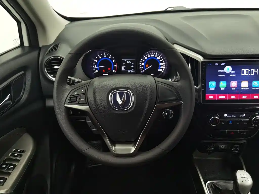 Фото 11 - Changan CS15
