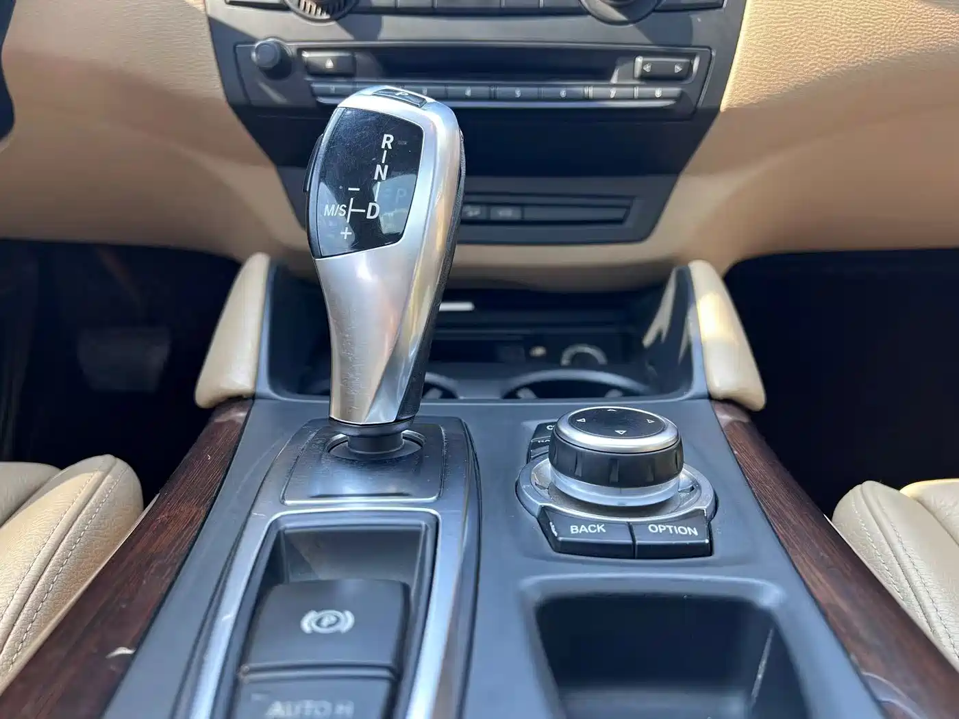 Photo 14 - BMW X6