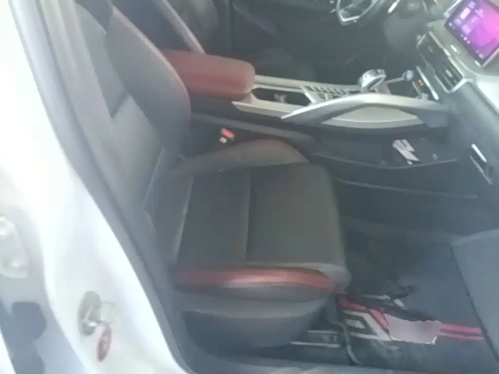 Photo 25 - Geely Coolray