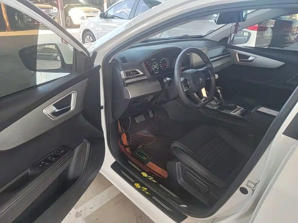 BYD Qin 2020 2019 1.5L Automatic Luxury Edition
