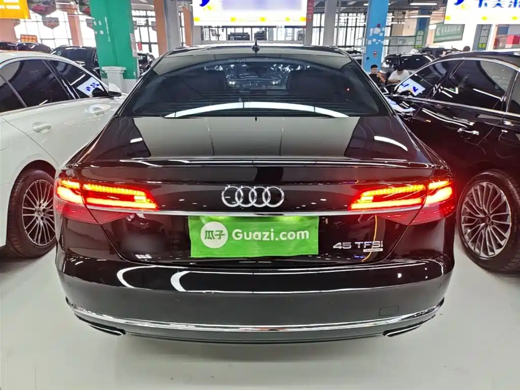 Audi A8 2016 A8L 45 TFSI quattro Comfort фото 6