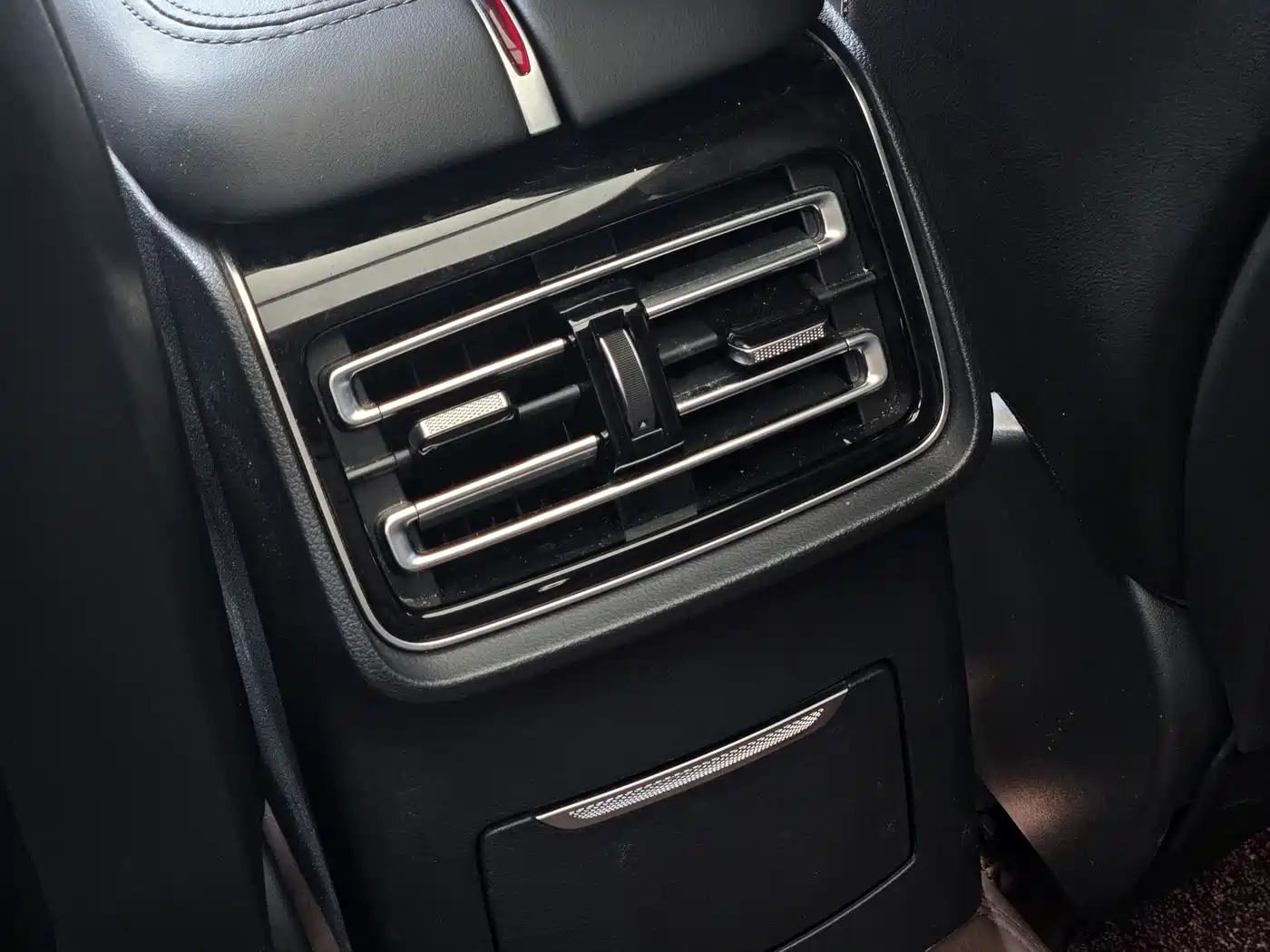 Hongqi HS5 2025 2.0T 2WD Qixiang Pro фото 9
