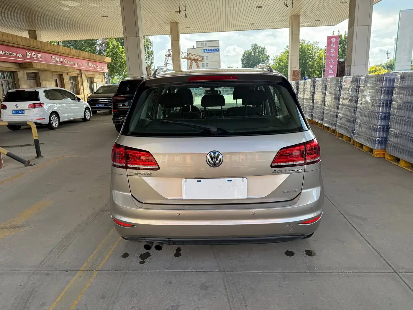 Volkswagen Golf Sportsvan 2016 230TSI Automatic Progressive фото 5