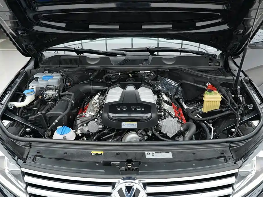 Volkswagen Touareg 2017 3.0TSI Explorer Edition фото 34