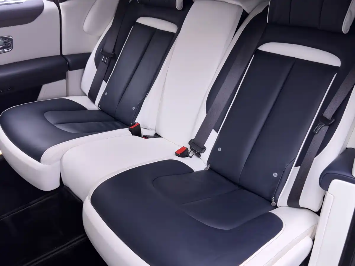 Фото 29 - Rolls-Royce Ghost