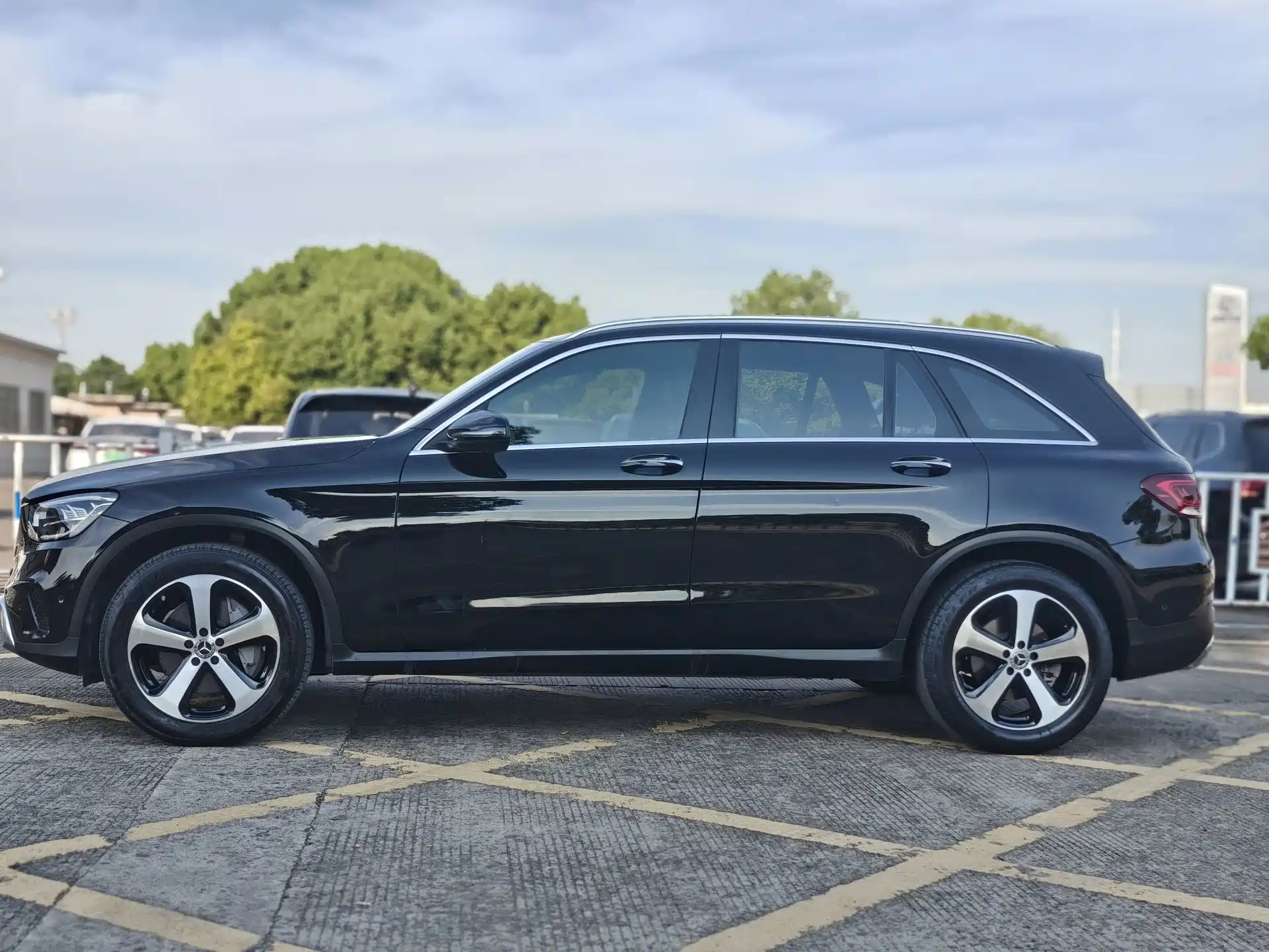 Фото 3 - Mercedes-Benz GLC