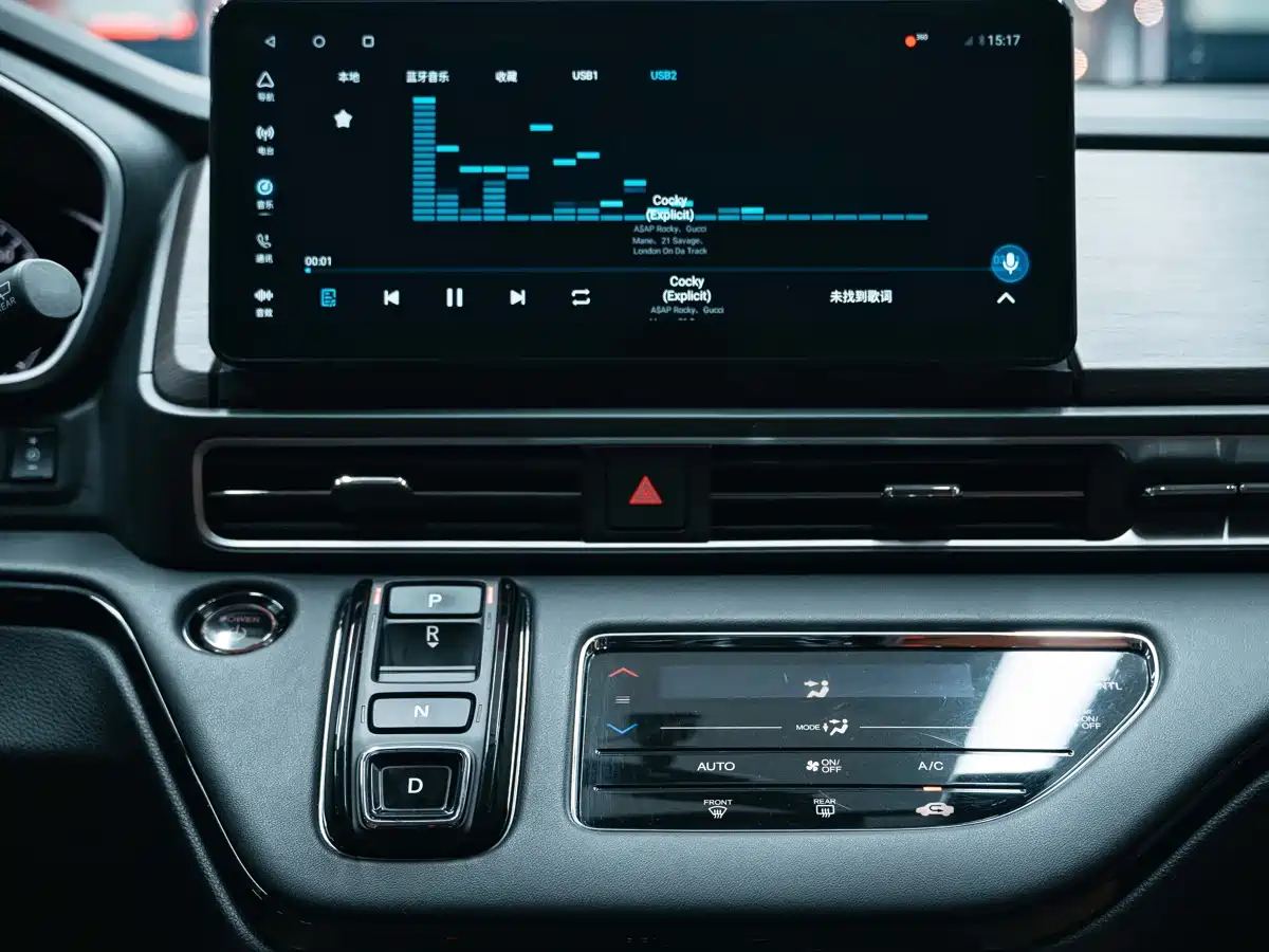 Honda Odyssey 2022 2.0L e:HEV Sharp·Enjoyment Edition фото 25