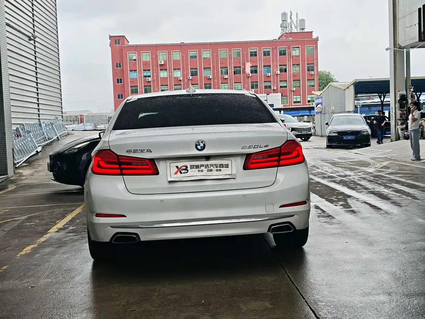 BMW 5 Series New Energy 2019 530Le Luxury Package фото 9