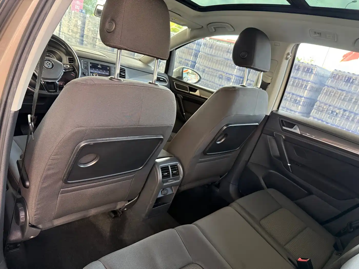Volkswagen Golf Sportsvan 2016 230TSI Automatic Progressive фото 12